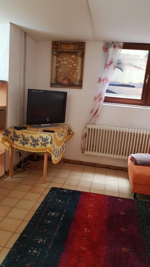 Gemuetliche Wohnung Бюхль Экстерьер фото